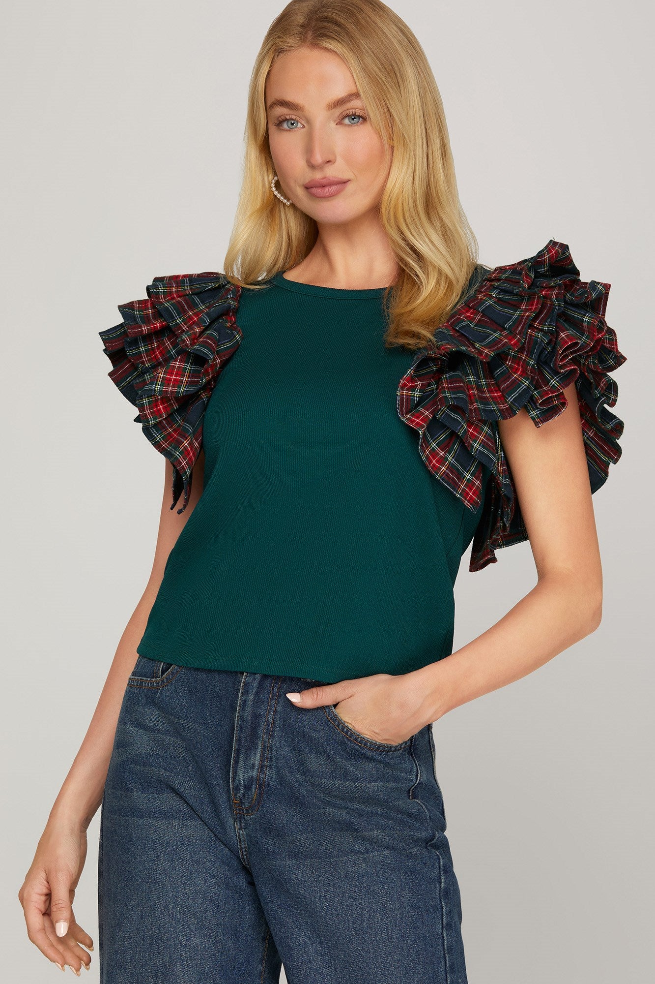 Ruffled Sleeve Round Neck Knit Top