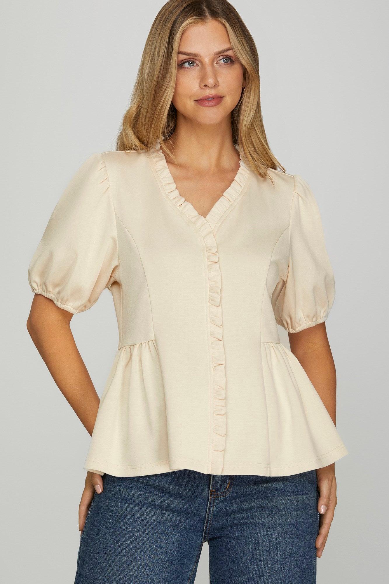 Short Sleeve Ruffle Neck Knit Top
